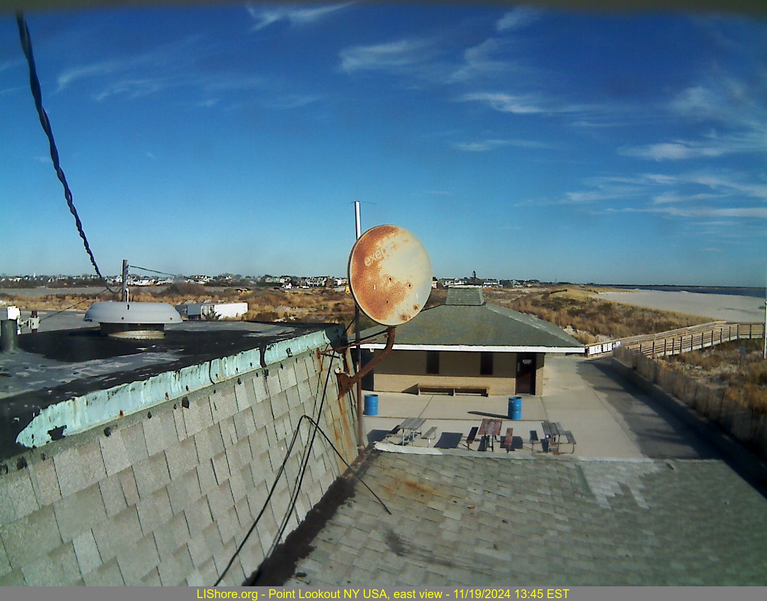 Webcam thumbnail of Point Lookout Beach - east view